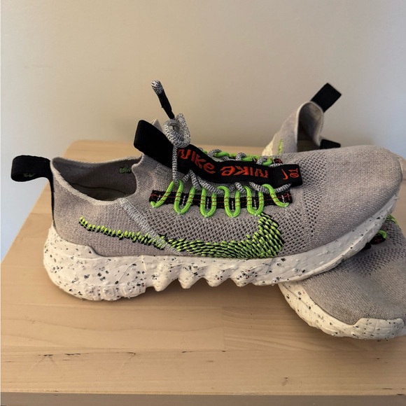 Nike Space Hippie 01 Grey Volt 9.5 - Picture 1 of 8